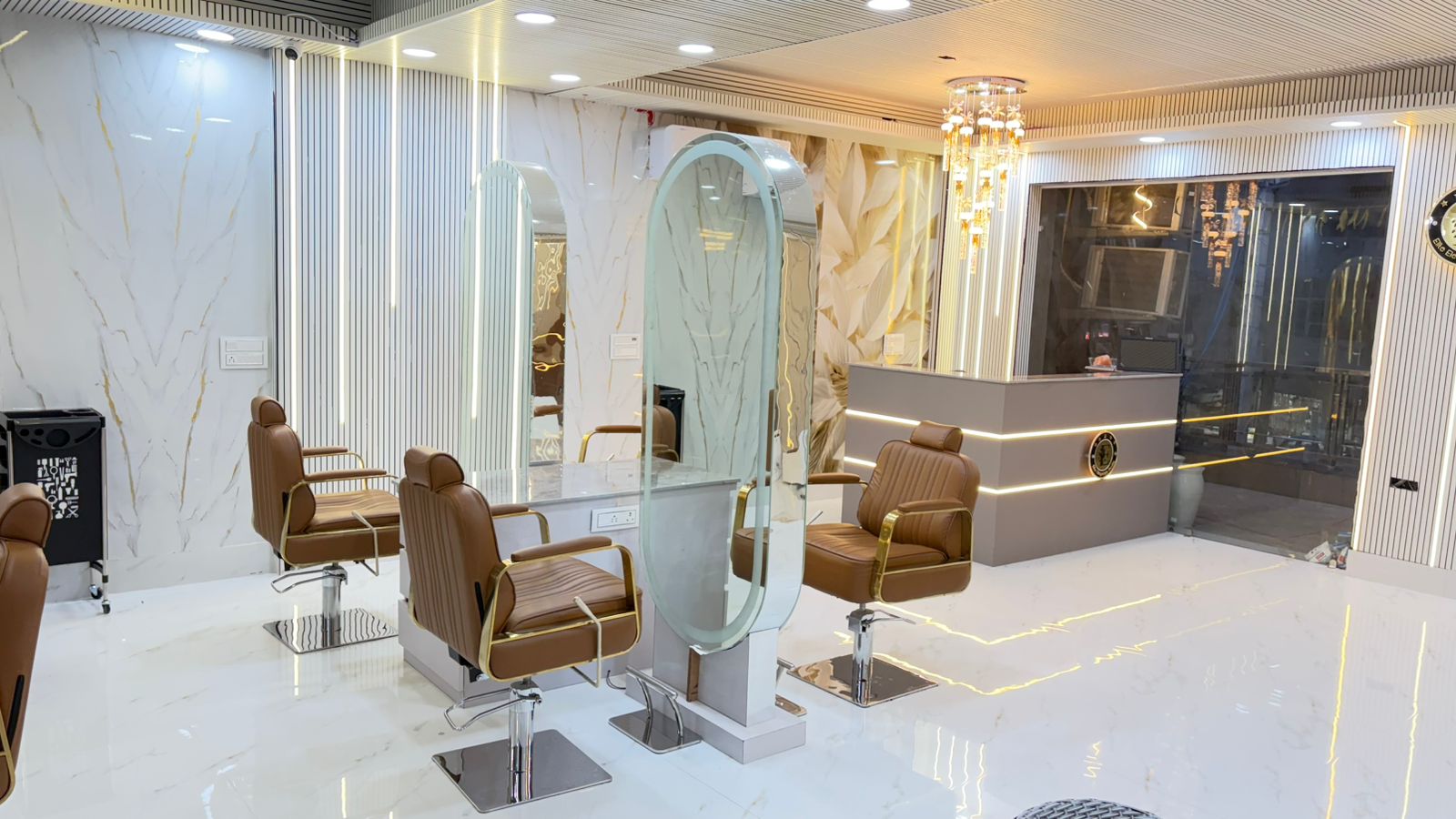 Salon Interior 2